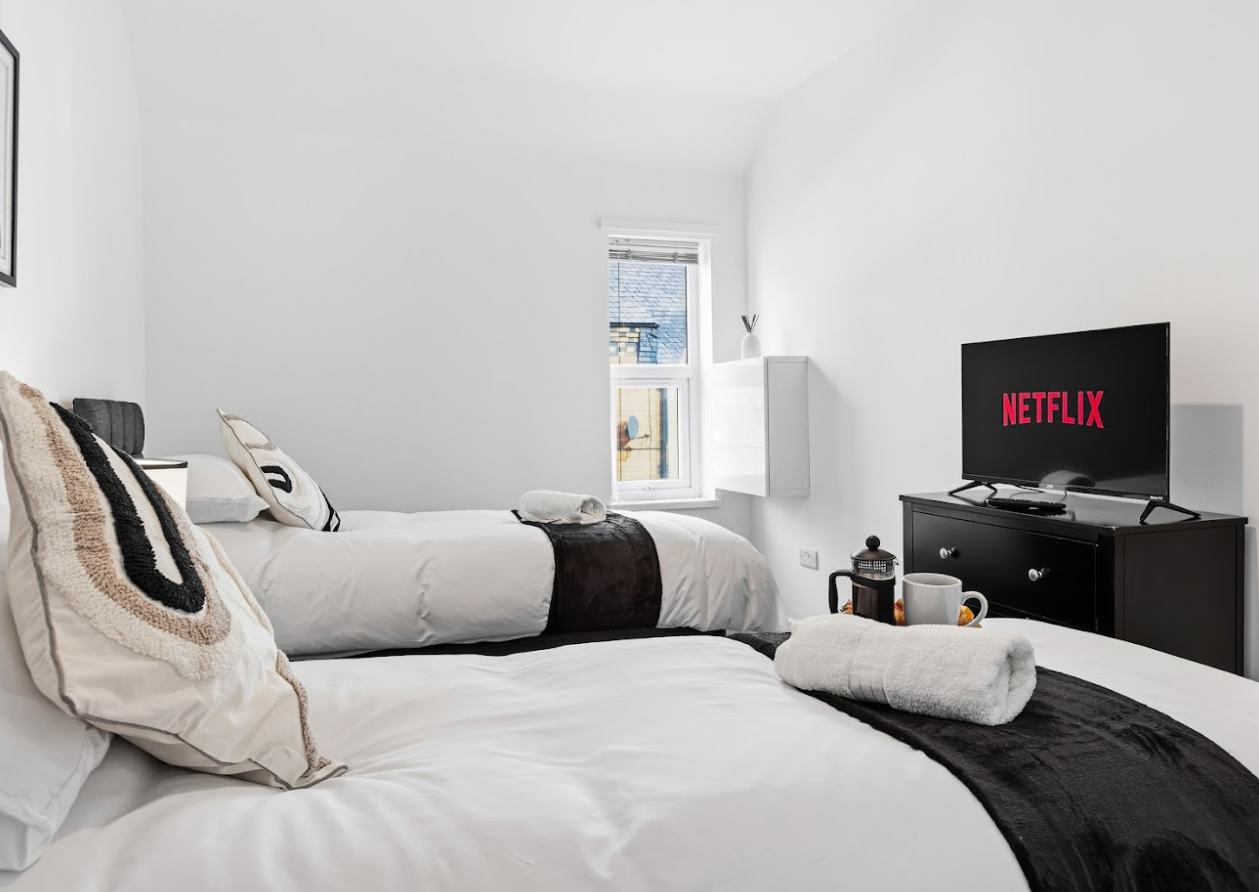 Contractors Apartment | Sleeps 3 | Great Location