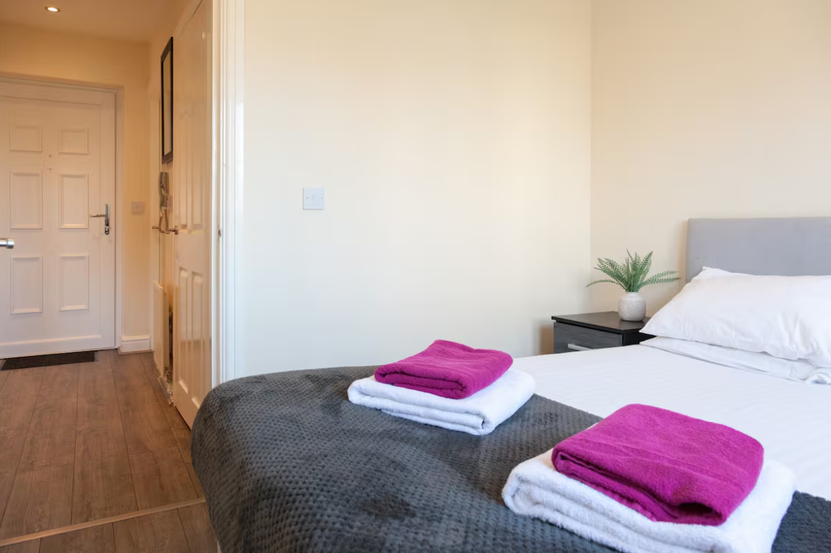 Spacious Apartment Whiston